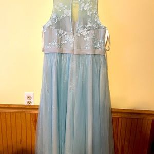 Women’s cocktail/bridesmaid dress. Size 16. Light blue with lace top. New w/tags